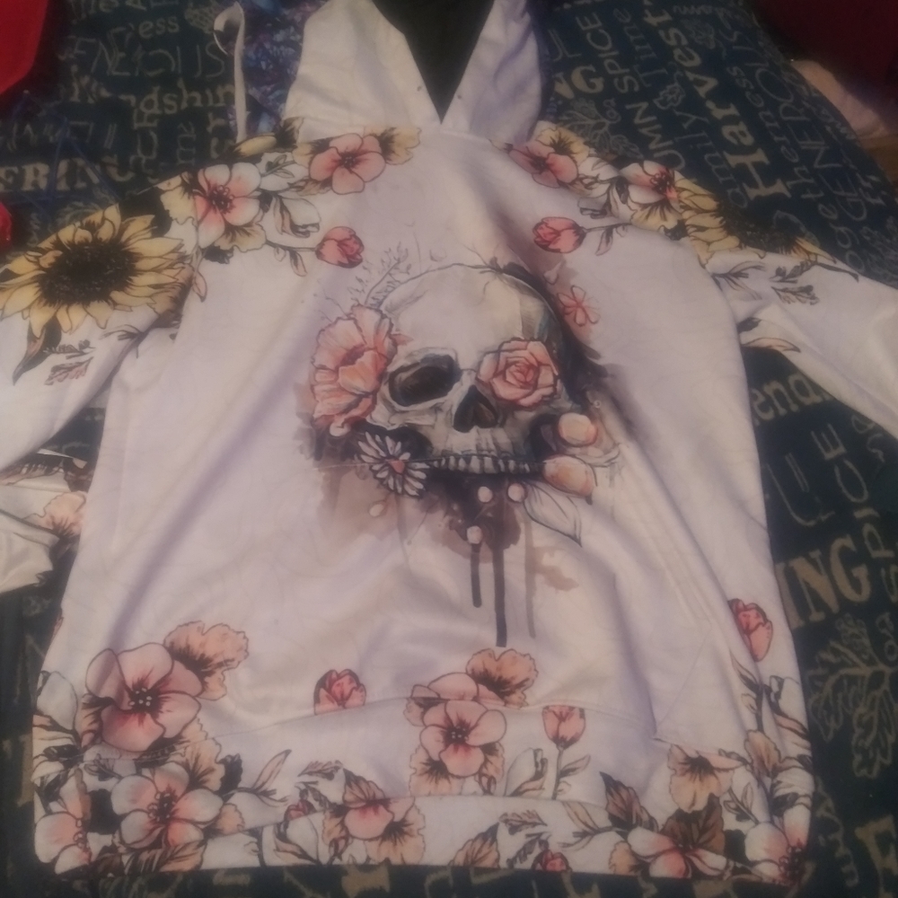 Skull and sunflower outfit